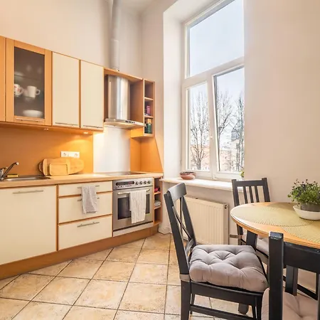 Embassy Area, Spacious 2br *