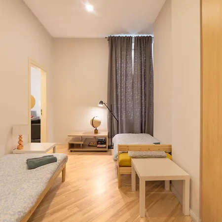 Embassy Area, Spacious 2br