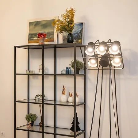 Embassy Area, Spacious 2br