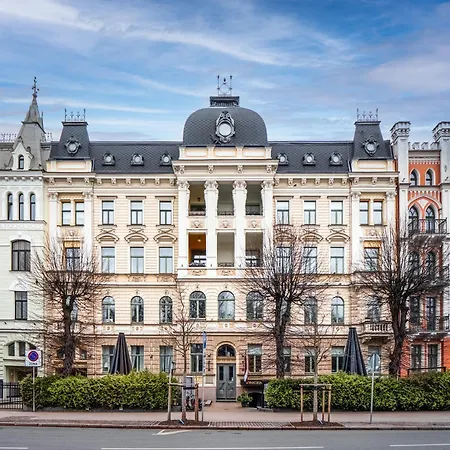 Embassy Area, Spacious 2br *