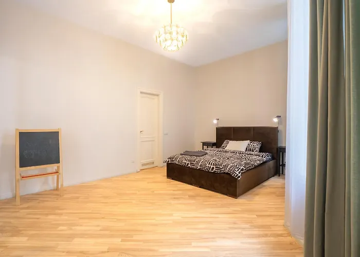 Embassy Area, Spacious 2br * Рига