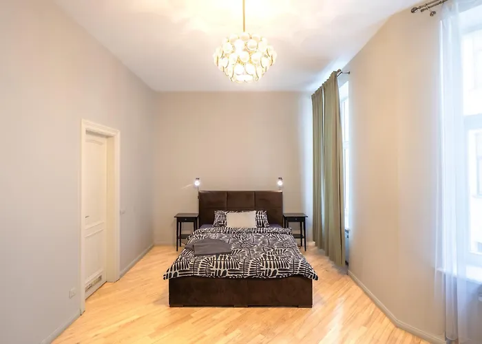 Embassy Area, Spacious 2br * Рига