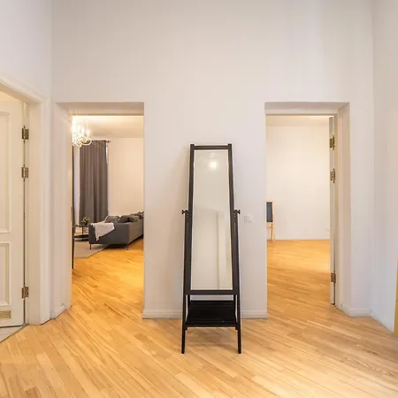Apartament Embassy Area, Spacious 2br Ryga