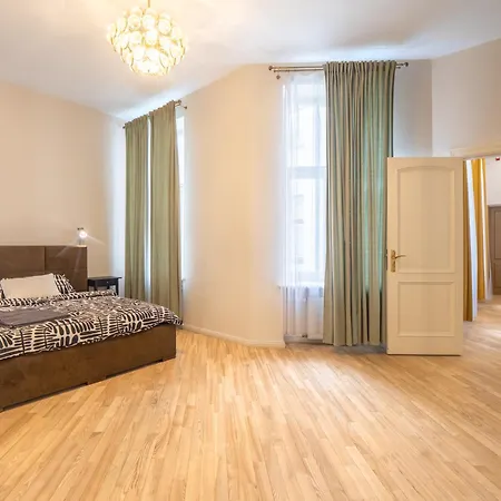 Apartman Embassy Area, Spacious 2br Riga